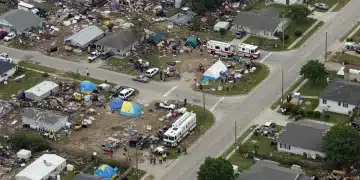 Disaster Relief Programs 2025: Federal Aid & Deadlines Explained Federal disaster relief operations in a storm-affected community